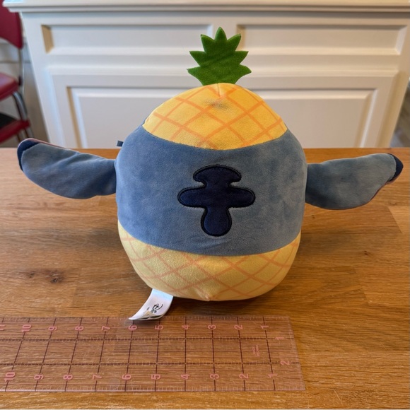🍍 Disney Stitch Pineapple Squishmallow - Picture 3 of 8